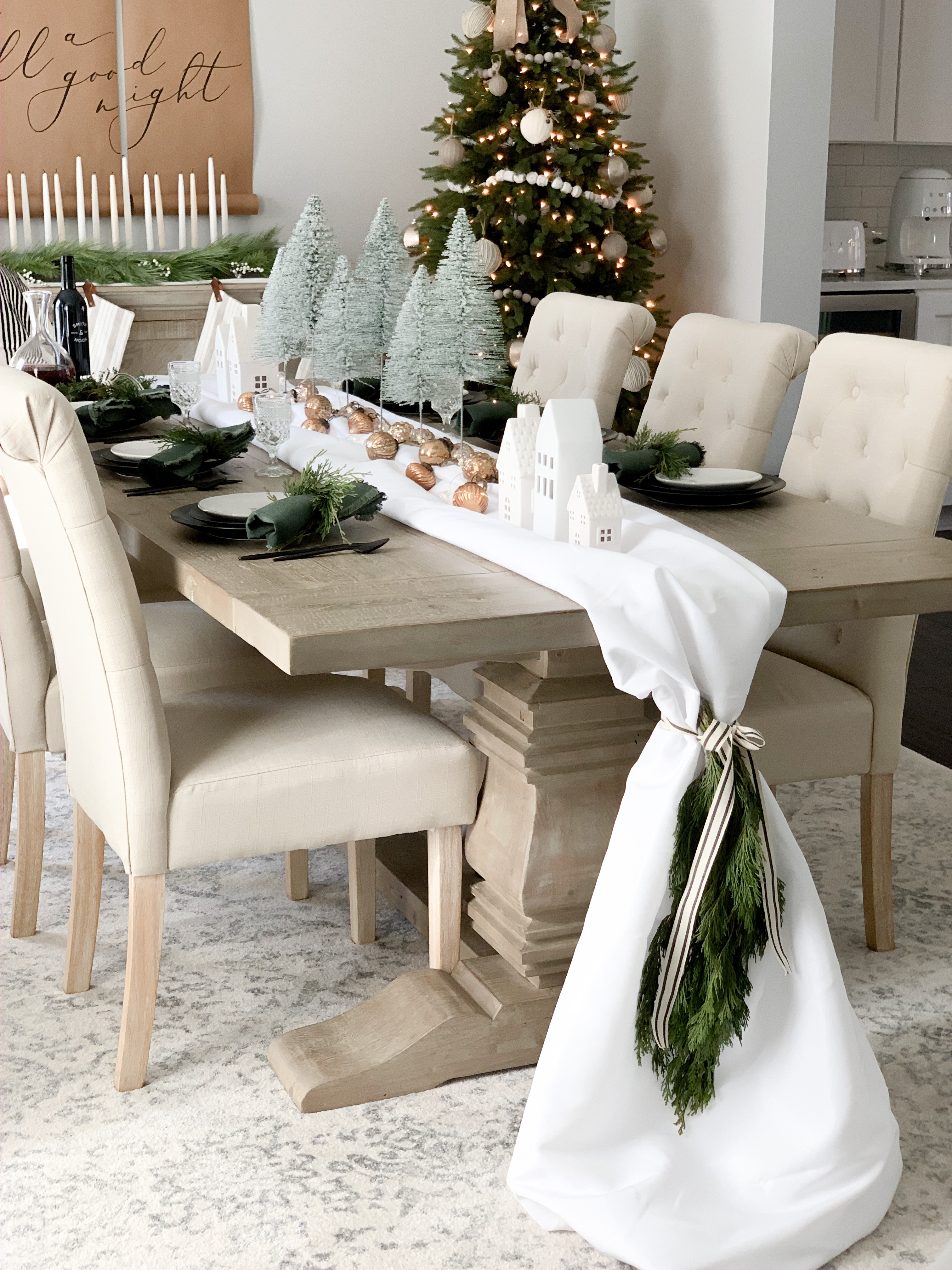 Vintage Christmas Tablescape - Champagne Chaos
